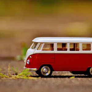 Benimar model Tessoro 496 typu półintegra
